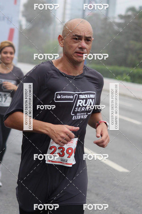 Buy your photos of the eventSantander Track & Field Run Series - Shopping Eldorado on Fotop