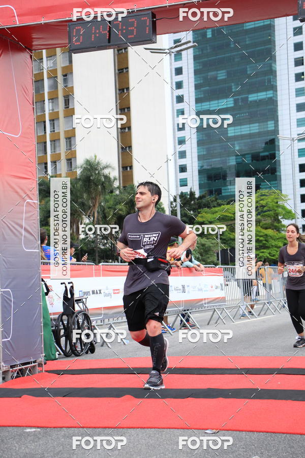 Buy your photos of the eventSantander Track & Field Run Series - Shopping Eldorado on Fotop