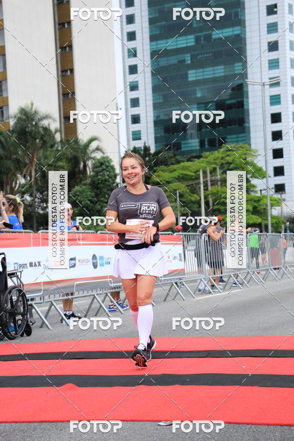Buy your photos of the eventSantander Track & Field Run Series - Shopping Eldorado on Fotop