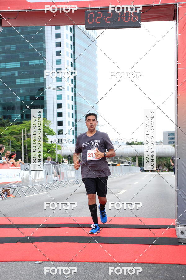 Buy your photos of the eventSantander Track & Field Run Series - Shopping Eldorado on Fotop