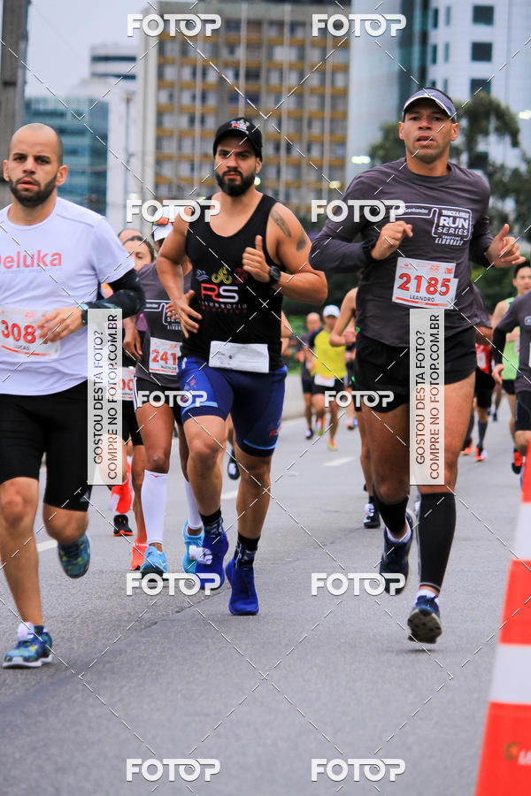 Buy your photos of the eventSantander Track & Field Run Series - Shopping Eldorado on Fotop