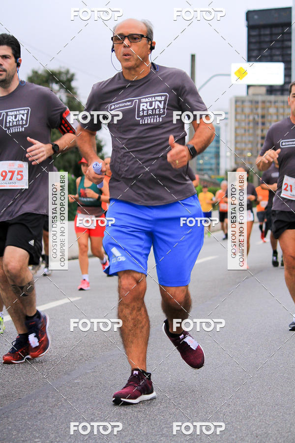 Buy your photos of the eventSantander Track & Field Run Series - Shopping Eldorado on Fotop