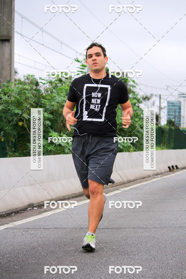 Buy your photos of the eventSantander Track & Field Run Series - Shopping Eldorado on Fotop