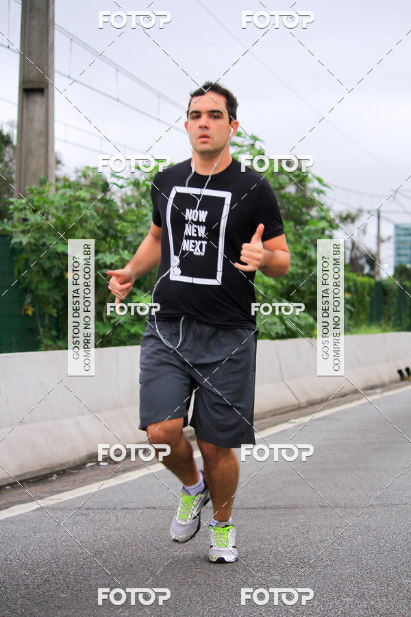 Buy your photos of the eventSantander Track & Field Run Series - Shopping Eldorado on Fotop