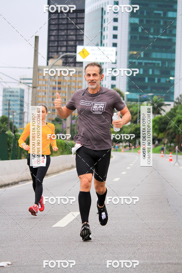 Buy your photos of the eventSantander Track & Field Run Series - Shopping Eldorado on Fotop