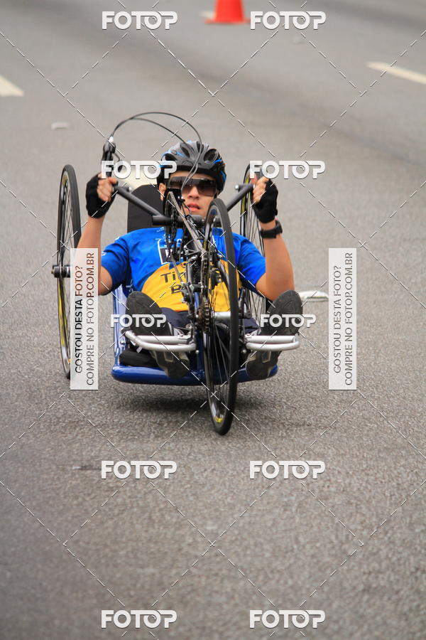 Buy your photos of the eventSantander Track & Field Run Series - Shopping Eldorado on Fotop