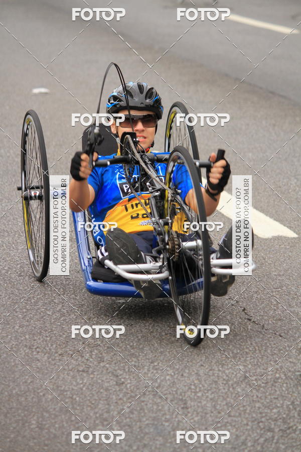 Buy your photos of the eventSantander Track & Field Run Series - Shopping Eldorado on Fotop