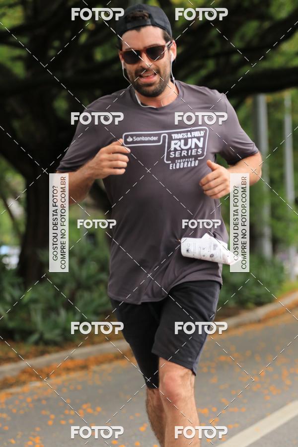 Buy your photos of the eventSantander Track & Field Run Series - Shopping Eldorado on Fotop
