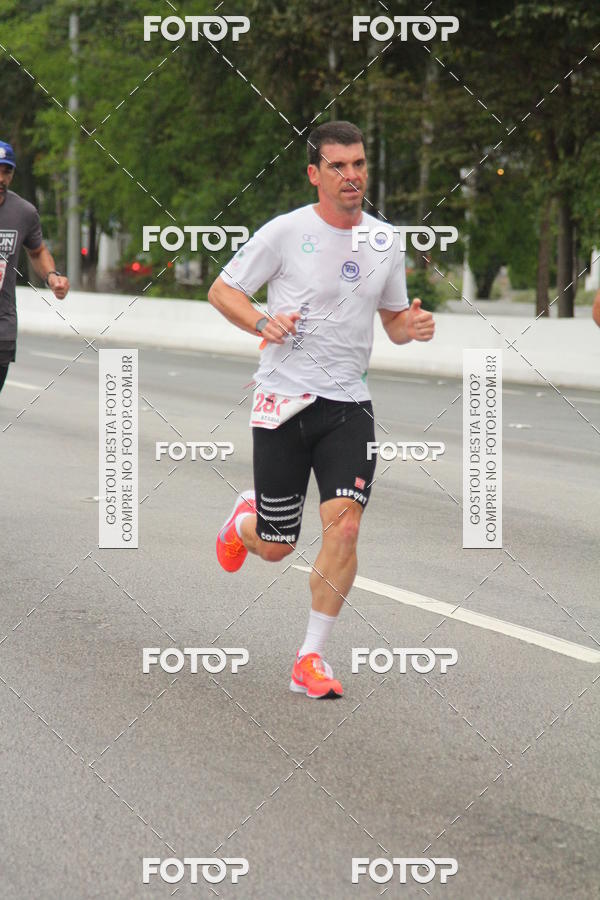 Buy your photos of the eventSantander Track & Field Run Series - Shopping Eldorado on Fotop