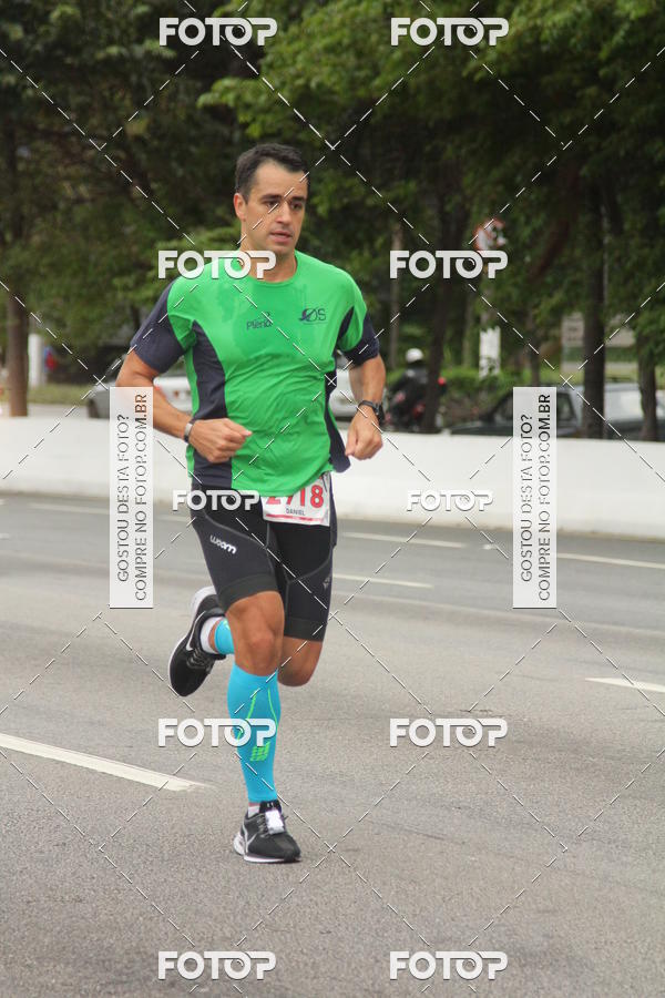 Buy your photos of the eventSantander Track & Field Run Series - Shopping Eldorado on Fotop