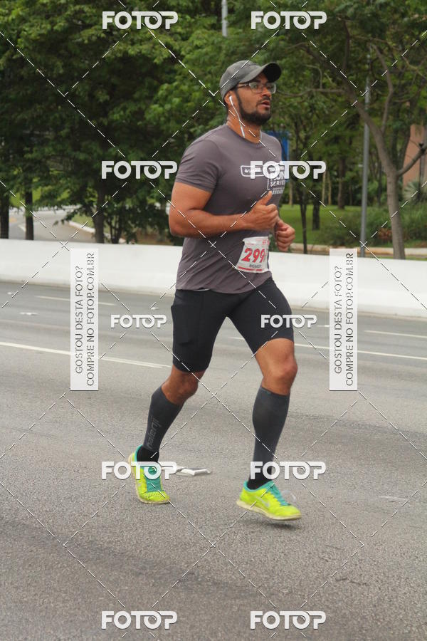 Buy your photos of the eventSantander Track & Field Run Series - Shopping Eldorado on Fotop