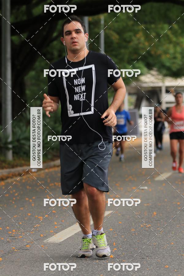 Buy your photos of the eventSantander Track & Field Run Series - Shopping Eldorado on Fotop