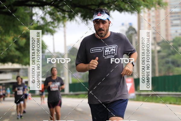 Buy your photos of the eventSantander Track & Field Run Series - Shopping Eldorado on Fotop