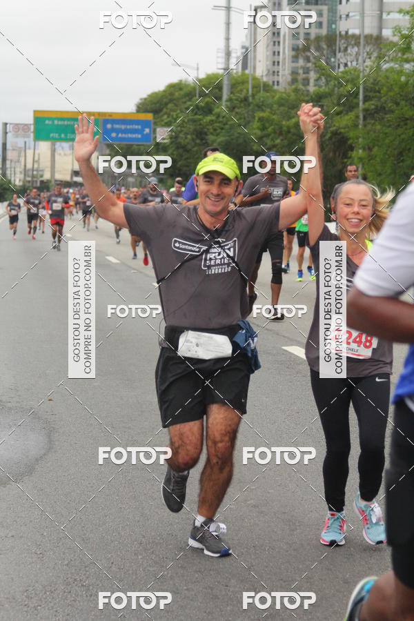 Buy your photos of the eventSantander Track & Field Run Series - Shopping Eldorado on Fotop