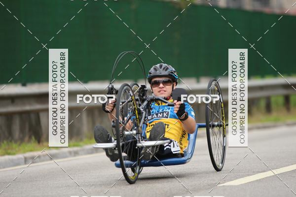 Buy your photos of the eventSantander Track & Field Run Series - Shopping Eldorado on Fotop
