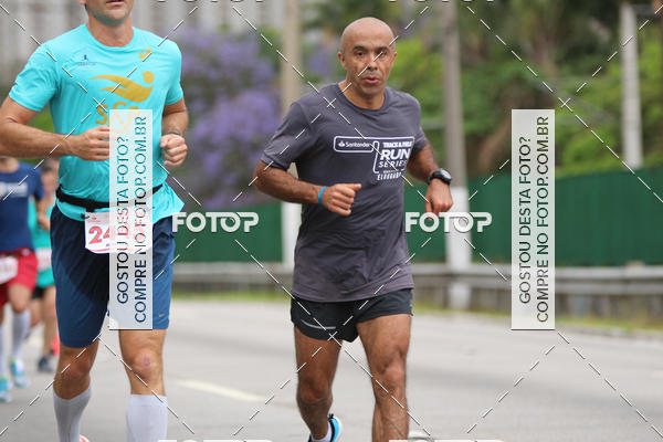 Buy your photos of the eventSantander Track & Field Run Series - Shopping Eldorado on Fotop