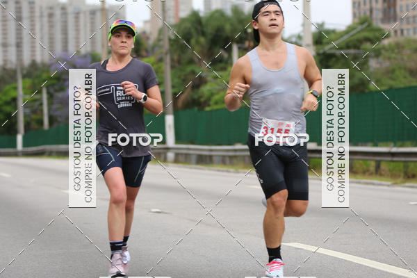 Buy your photos of the eventSantander Track & Field Run Series - Shopping Eldorado on Fotop