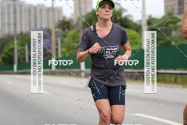 Buy your photos of the eventSantander Track & Field Run Series - Shopping Eldorado on Fotop