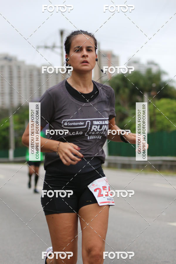 Buy your photos of the eventSantander Track & Field Run Series - Shopping Eldorado on Fotop