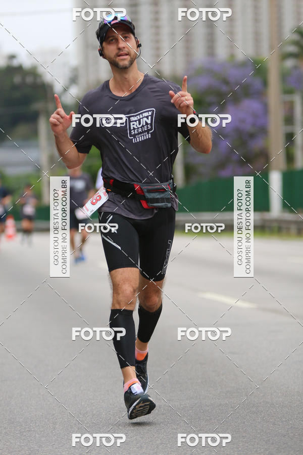 Buy your photos of the eventSantander Track & Field Run Series - Shopping Eldorado on Fotop