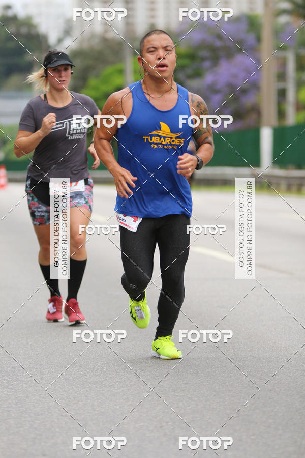 Buy your photos of the eventSantander Track & Field Run Series - Shopping Eldorado on Fotop