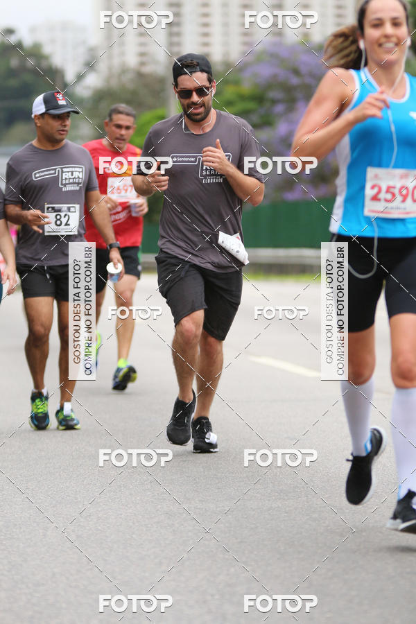 Buy your photos of the eventSantander Track & Field Run Series - Shopping Eldorado on Fotop