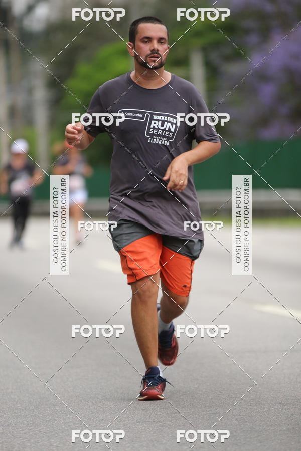 Buy your photos of the eventSantander Track & Field Run Series - Shopping Eldorado on Fotop