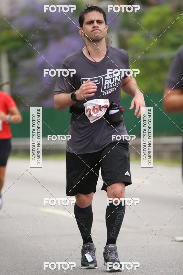 Buy your photos of the eventSantander Track & Field Run Series - Shopping Eldorado on Fotop