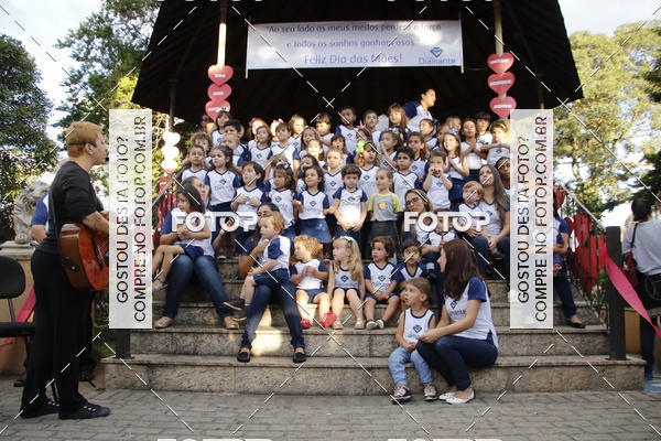 Buy your photos of the eventHomenagem Dia Das Mes - Colegio Diamante Kids on Fotop