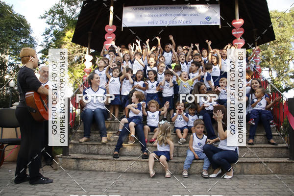 Buy your photos of the eventHomenagem Dia Das Mes - Colegio Diamante Kids on Fotop