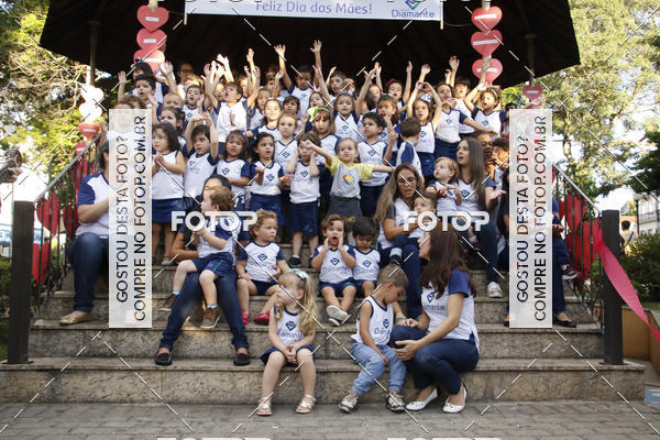 Buy your photos of the eventHomenagem Dia Das Mes - Colegio Diamante Kids on Fotop