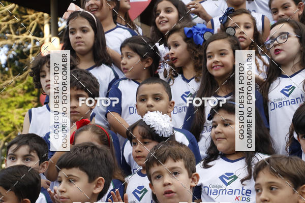 Buy your photos of the eventHomenagem Dia Das Mes - Colegio Diamante Kids on Fotop