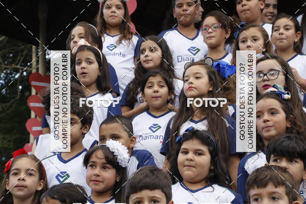 Buy your photos of the eventHomenagem Dia Das Mes - Colegio Diamante Kids on Fotop