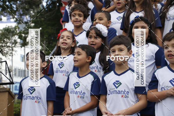 Buy your photos of the eventHomenagem Dia Das Mes - Colegio Diamante Kids on Fotop