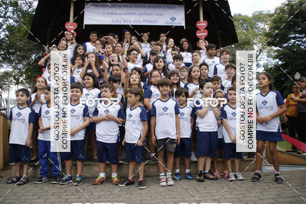 Buy your photos of the eventHomenagem Dia Das Mes - Colegio Diamante Kids on Fotop