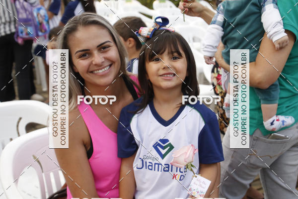 Buy your photos of the eventHomenagem Dia Das Mes - Colegio Diamante Kids on Fotop