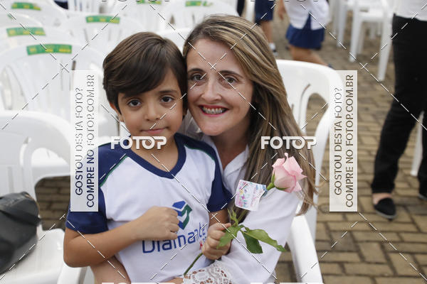 Buy your photos of the eventHomenagem Dia Das Mes - Colegio Diamante Kids on Fotop
