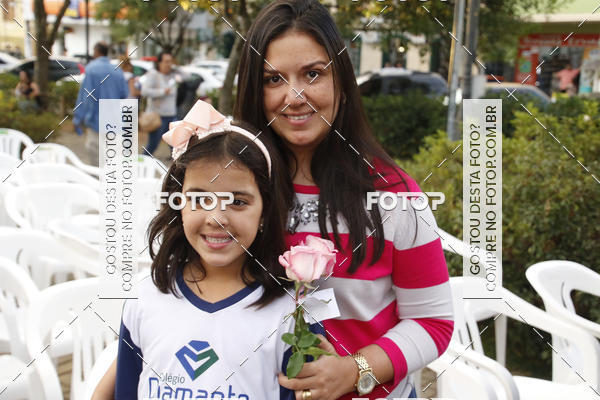 Buy your photos of the eventHomenagem Dia Das Mes - Colegio Diamante Kids on Fotop