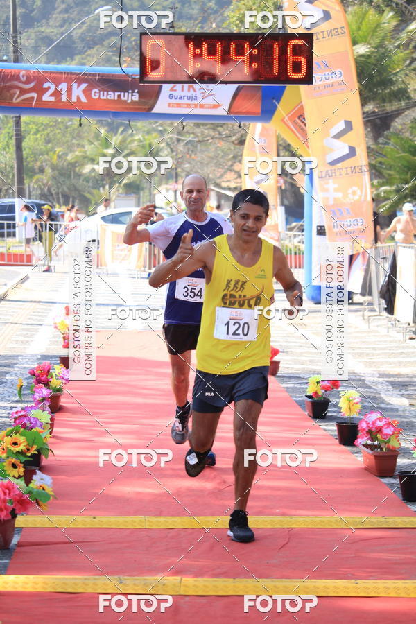 Achetez vos photos de l'vnement21k Guaruj sur Fotop