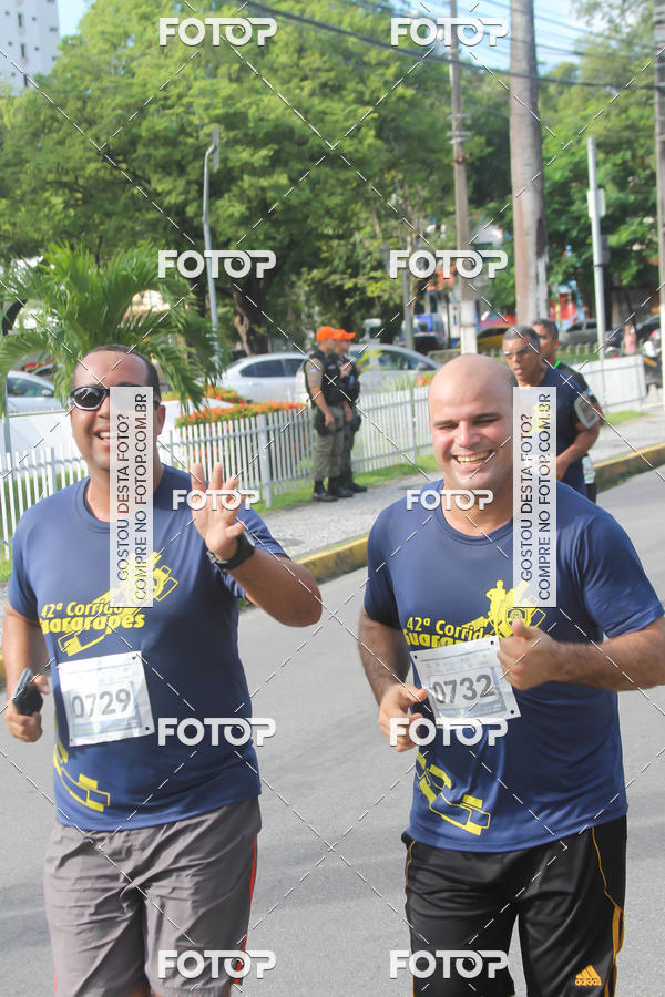 Buy your photos of the event42 Corrida Guararapes on Fotop