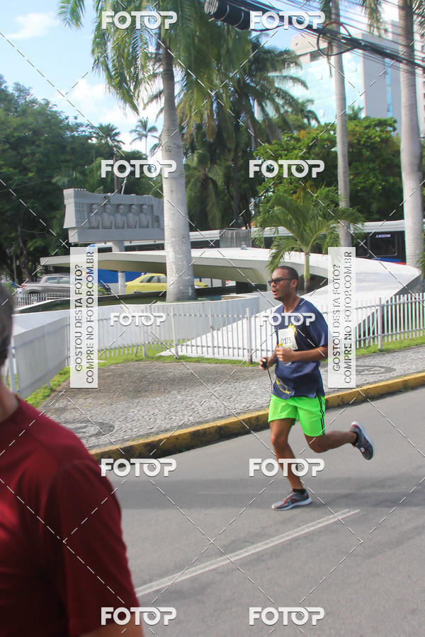 Buy your photos of the event42 Corrida Guararapes on Fotop