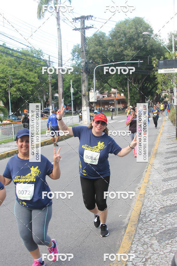 Buy your photos of the event42 Corrida Guararapes on Fotop