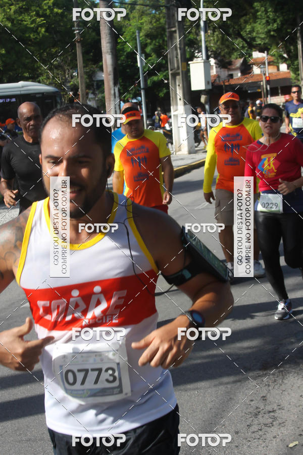 Buy your photos of the event42 Corrida Guararapes on Fotop