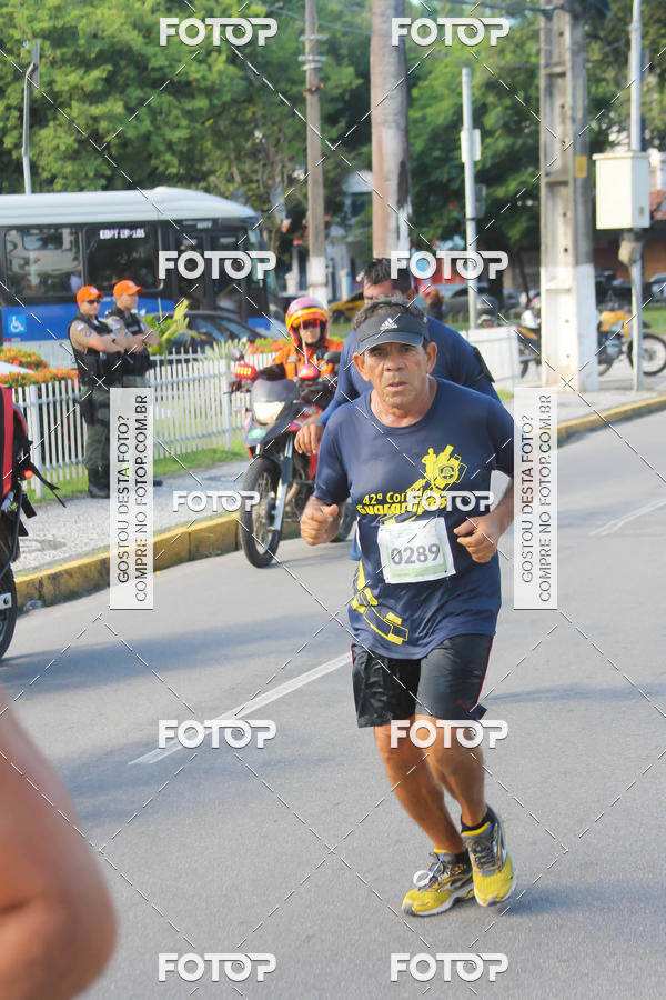 Buy your photos of the event42 Corrida Guararapes on Fotop
