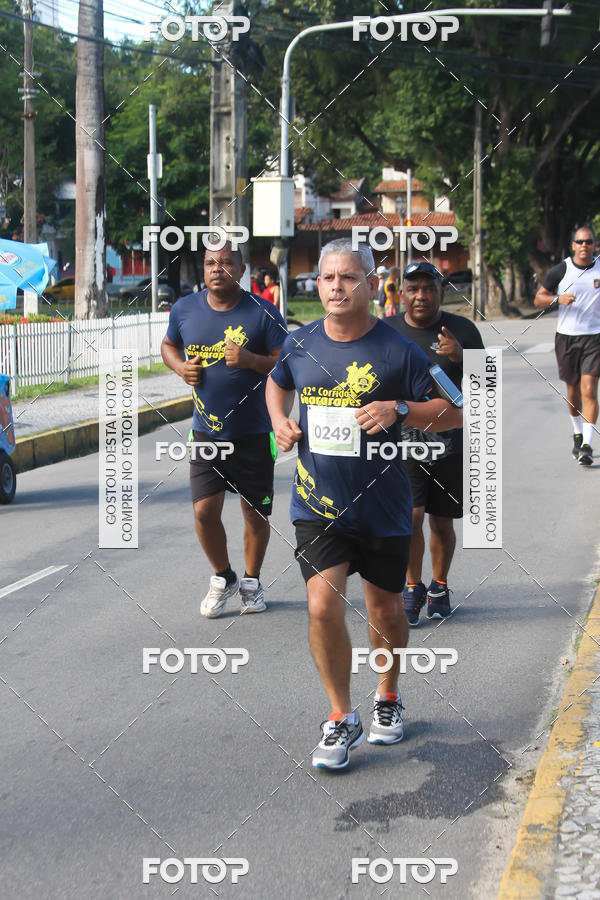 Buy your photos of the event42 Corrida Guararapes on Fotop