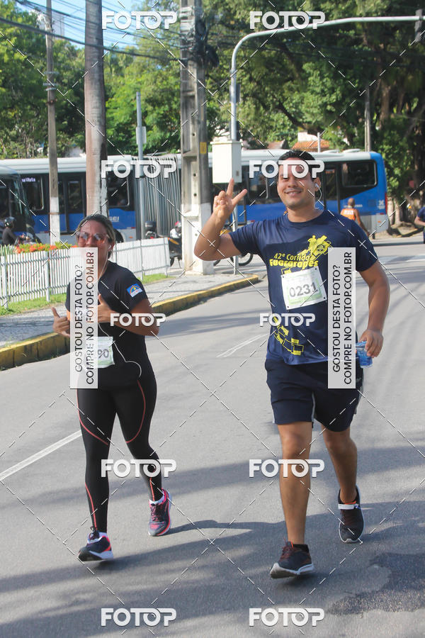 Buy your photos of the event42 Corrida Guararapes on Fotop