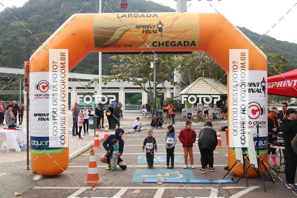 Buy your photos of the eventCorrida Solidria de Inverno 2018 on Fotop