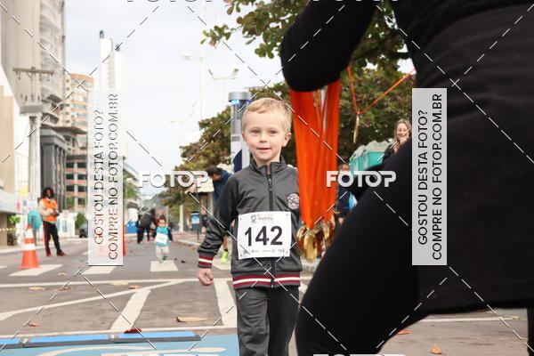 Buy your photos of the eventCorrida Solidria de Inverno 2018 on Fotop