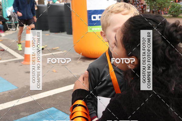 Buy your photos of the eventCorrida Solidria de Inverno 2018 on Fotop