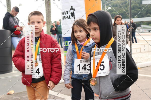 Compra tus fotos del eventoCorrida Solidria de Inverno 2018 En Fotop
